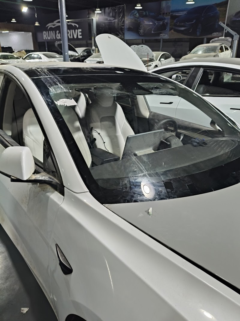 Ремонт автомобильных стекол Мохаммед Амир | Дубай