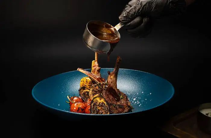 Ristorante barbecue americano Log and Embers | Dubai